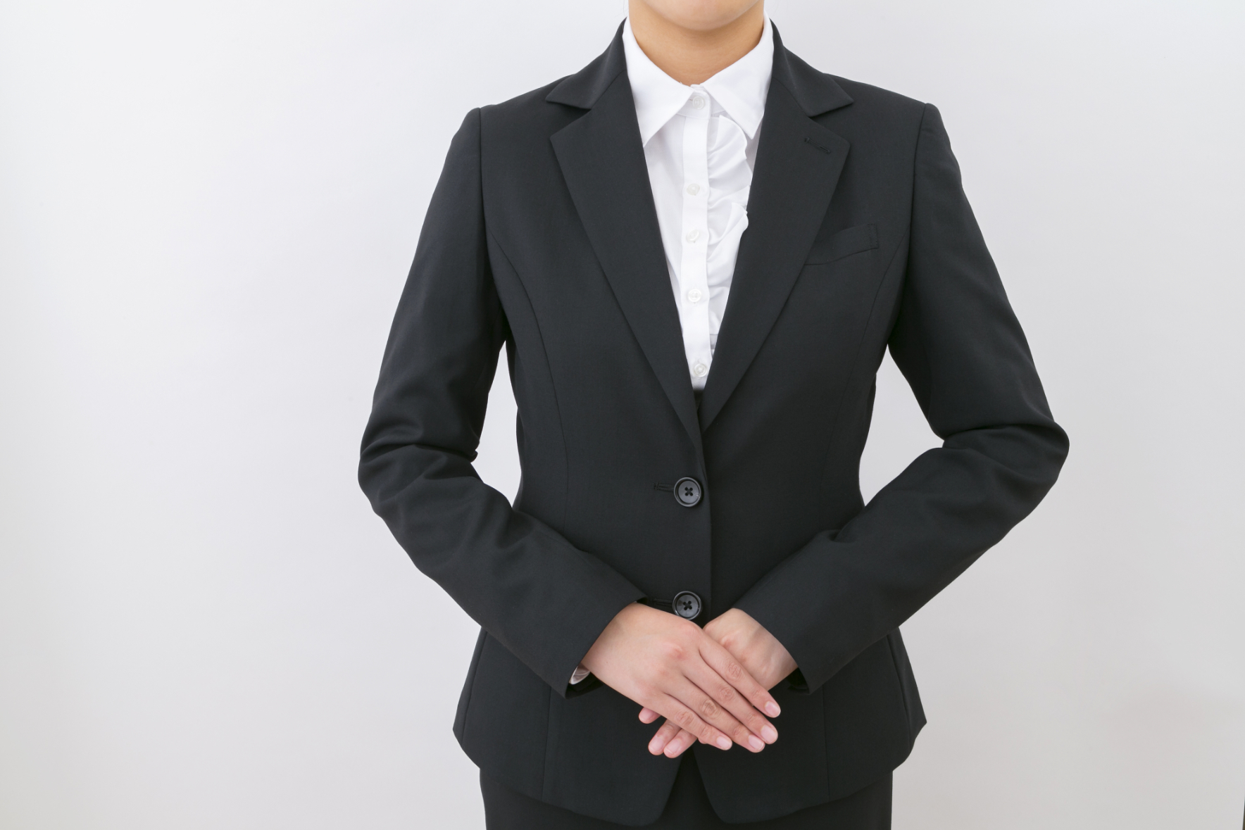 葬儀の時にパンツスーツを着用していい 着用ok Ngシーンを解説 みんなが選んだ終活