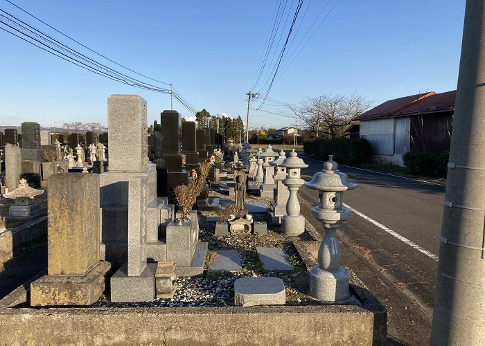 美里町営 平針共葬墓地 写真