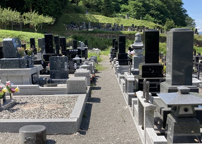諏訪市営 大熊墓地 写真