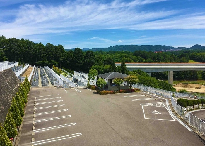 仏心霊園 写真