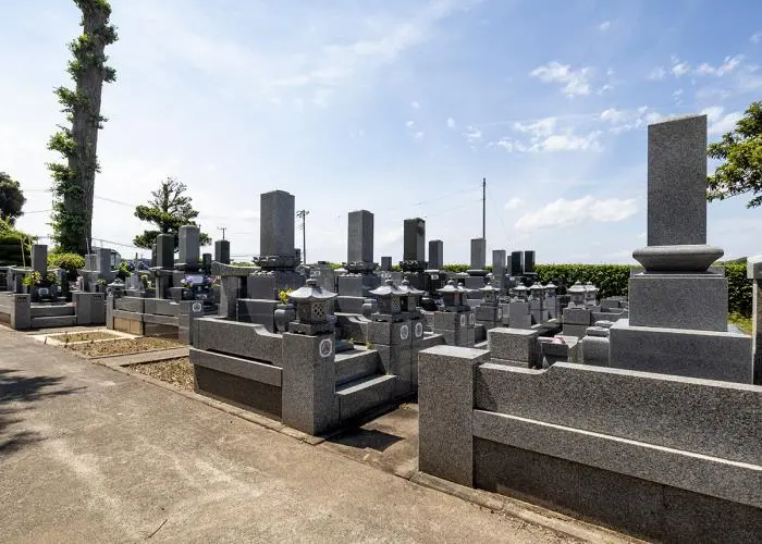 東栄寺霊園 写真