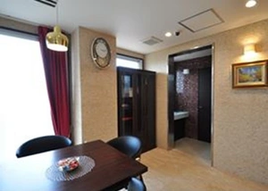 静かにゆっくりご相談できる商談スペースを設置いたしました。 写真