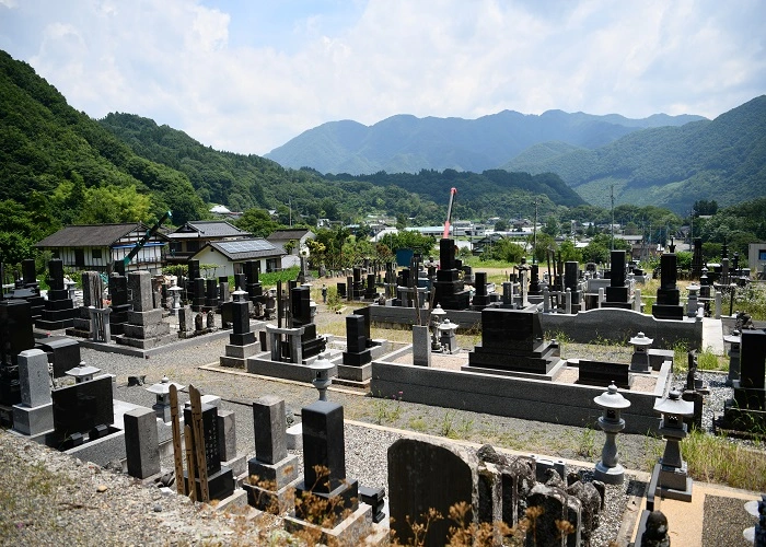 沼田市営 園原墓地 写真