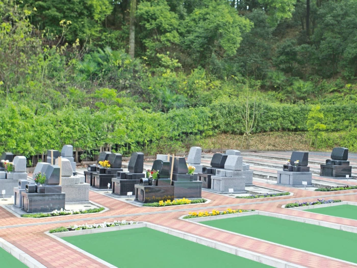 弥生台墓園 横浜つどいの森 写真