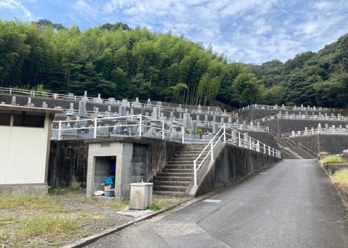 下松市営 恋路墓地 写真