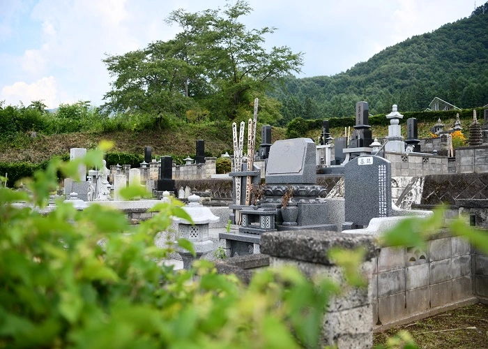 沼田市営 平原墓地 写真