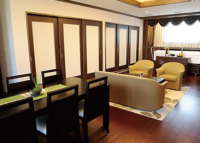 日典ラサ 華弥堂 前橋 写真