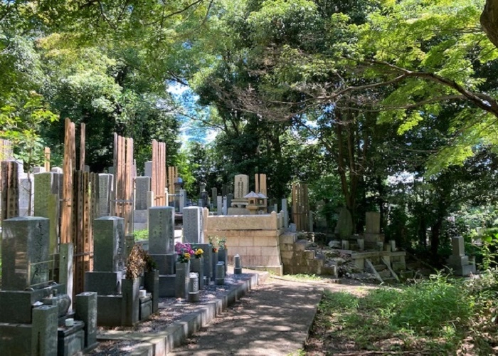 京都市宝塔寺山墓地 写真
