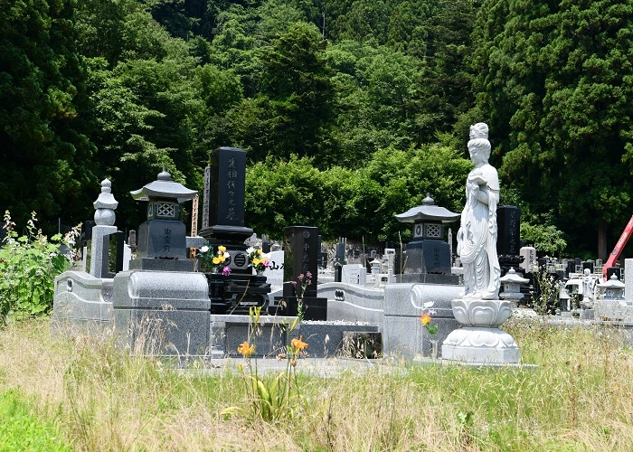 沼田市営 園原墓地 写真