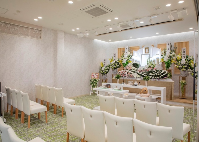 大和桜ヶ丘駅前ファミリーホール 写真