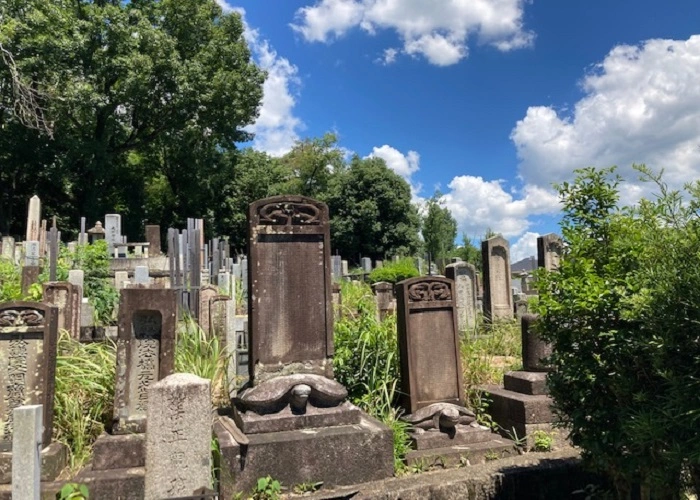 京都市宝塔寺山墓地 写真