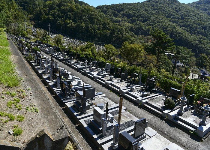 甲府市つつじが崎霊園 写真