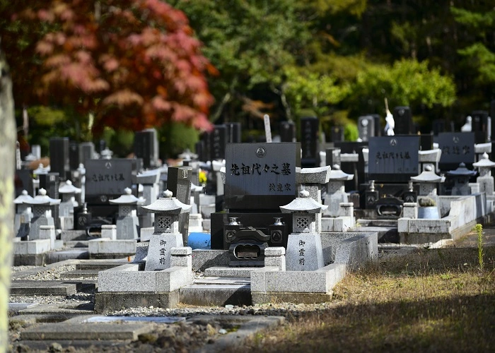 富士河口湖町営 小立公園墓地 写真