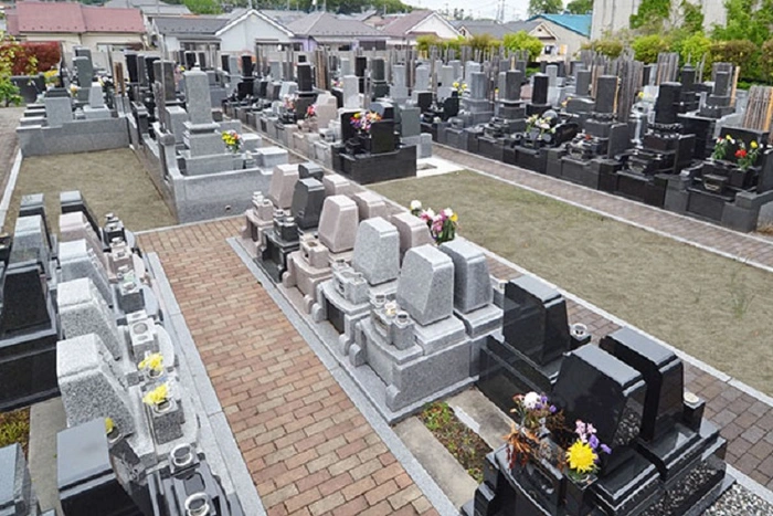 槻の城山霊園 写真