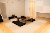 控室(リビングルーム・和室) 写真