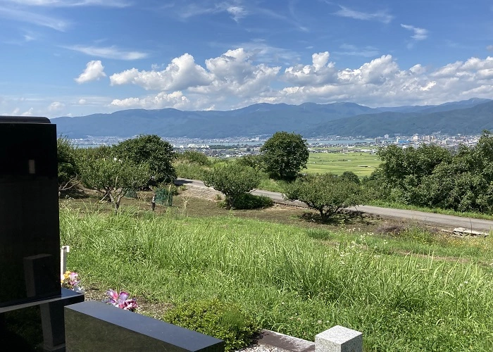 諏訪市営 大熊墓地 写真