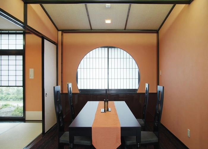 本納法輪閣 写真