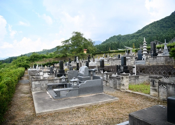 沼田市営 平原墓地 写真