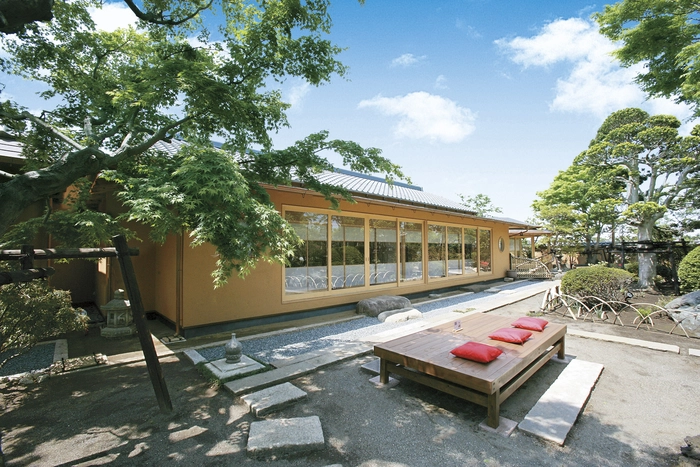 日本庭園陵墓 紅葉亭 写真