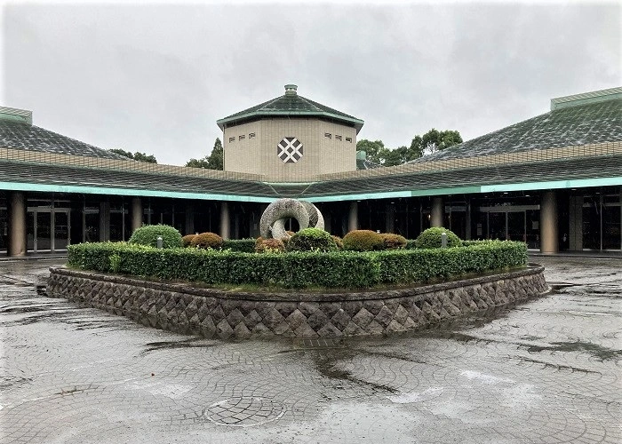 八富成田斎場
