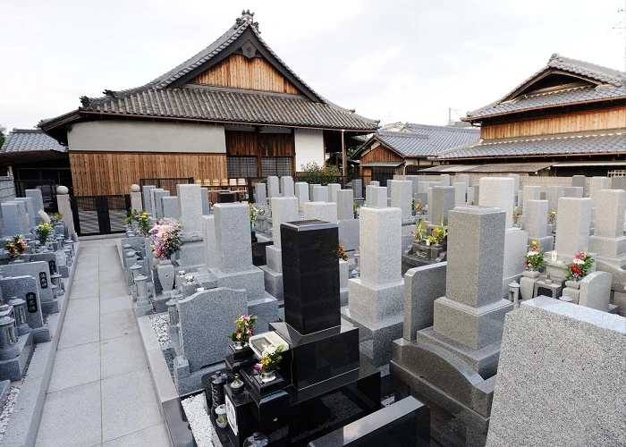 専稱寺墓所 写真