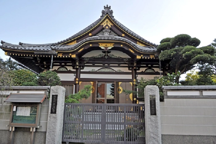 高輪墓苑 正満寺「ふれあいの碑」 写真