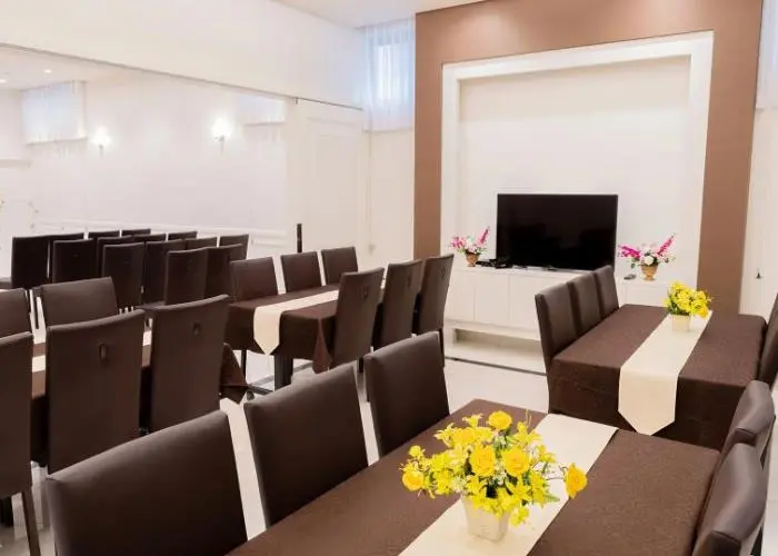 山形南原ホール 写真