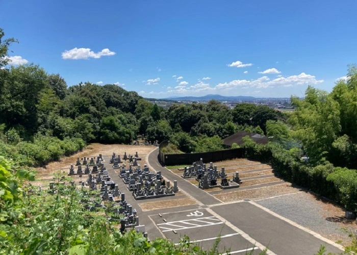 京都市深草墓地 写真