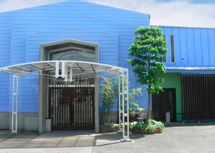 ヤマトホール