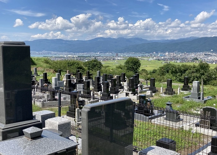 諏訪市営 大熊墓地 写真