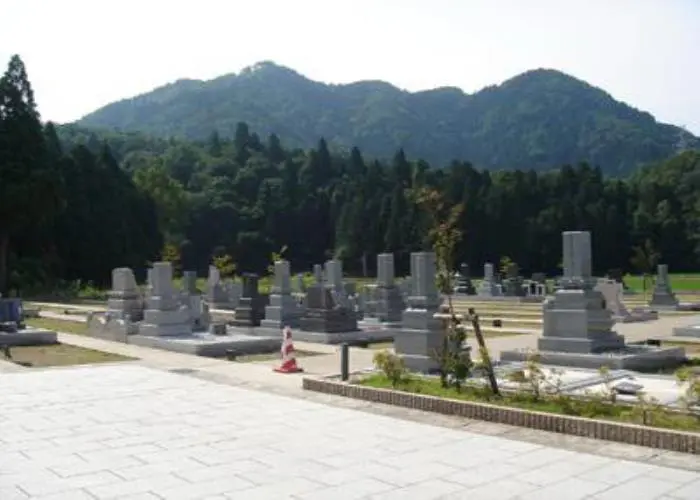 鉾ヶ崎墓地公園　しらゆりの杜 写真